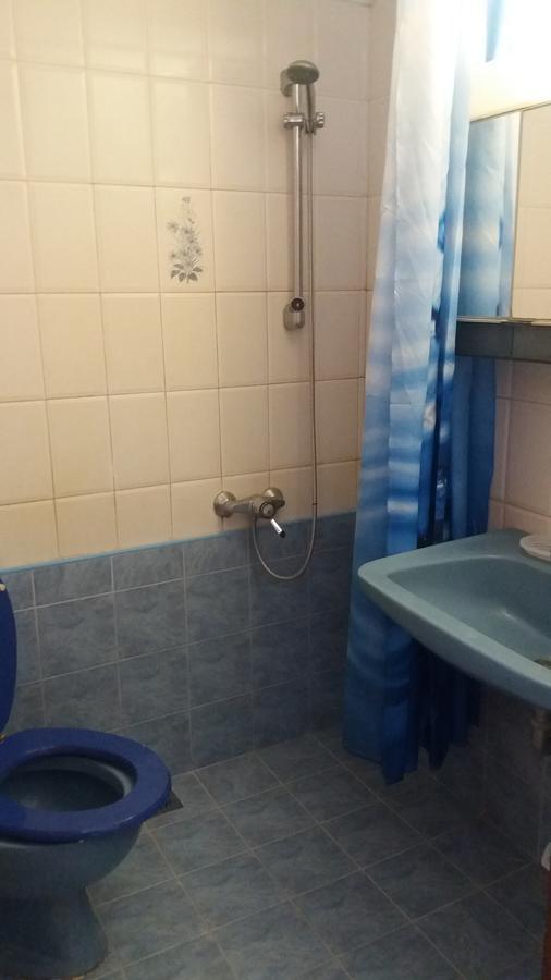 House Kosmas On The Beach Сарті Екстер'єр фото